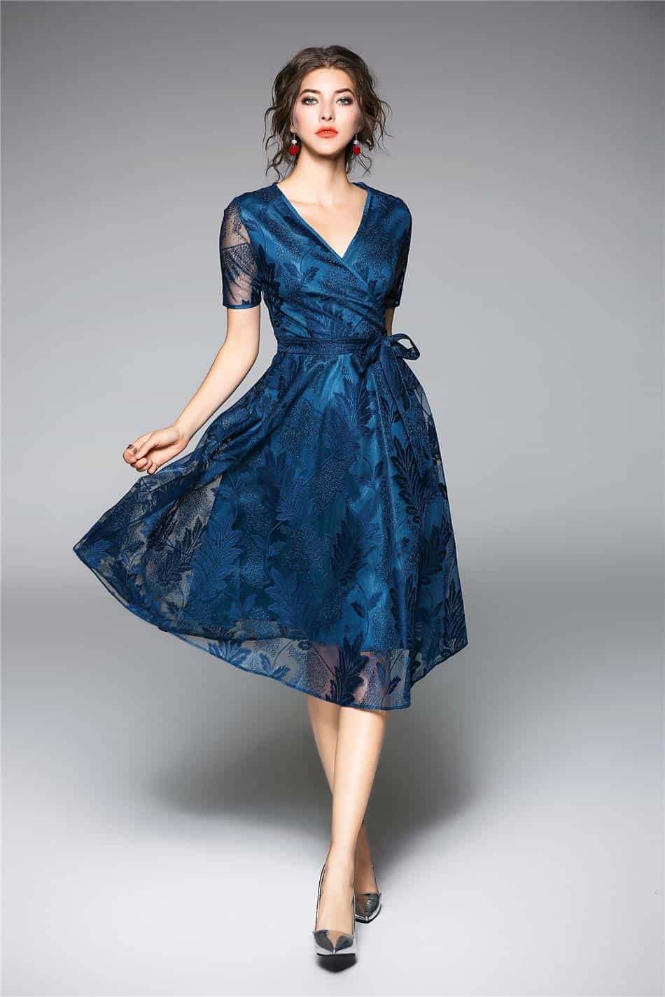 Rüyada Yeni Elbise Almak Kombinleri